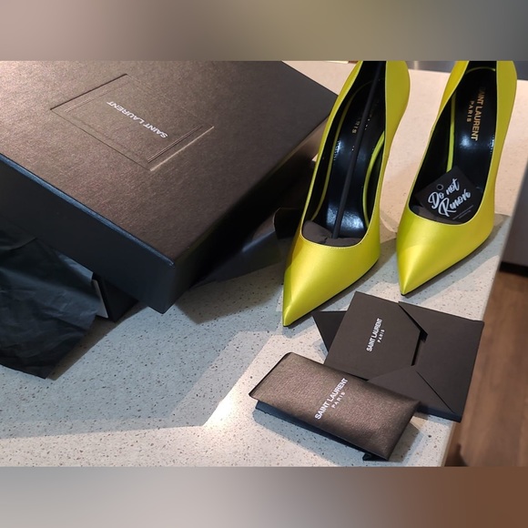 Saint Laurent Pointed Toe Slip-On Pumps - Picture 3 of 6